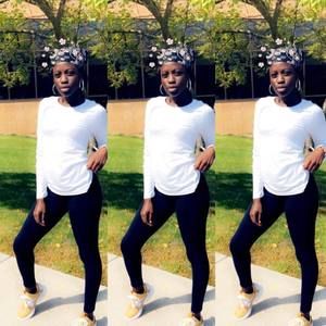 Meet your Posher, Lorkiah